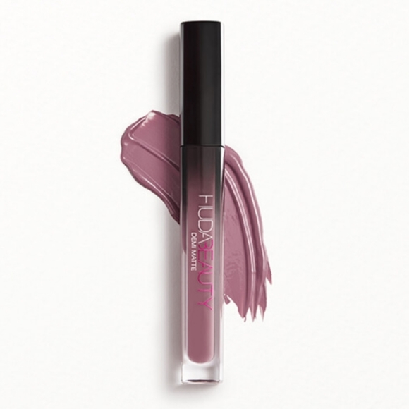 HUDA BEAUTY Other - HUDA BEAUTY Matte Liquid Lipstick in Provocateur